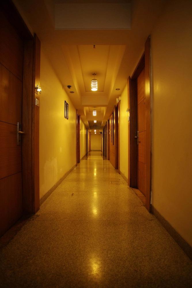 فندق وأجنحة إكزكيوتف ذا كاليف مومباي المظهر الخارجي الصورة